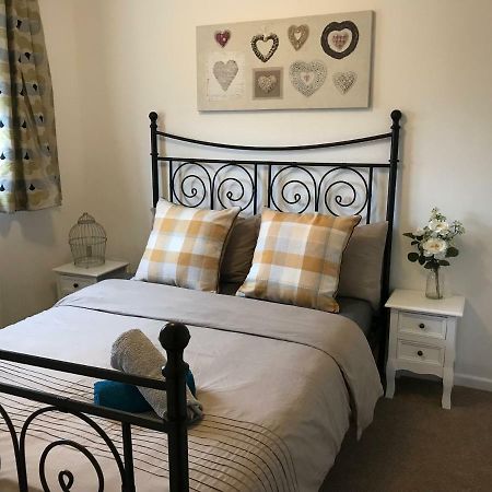 Swale Corner Villa Wellingborough Bagian luar foto