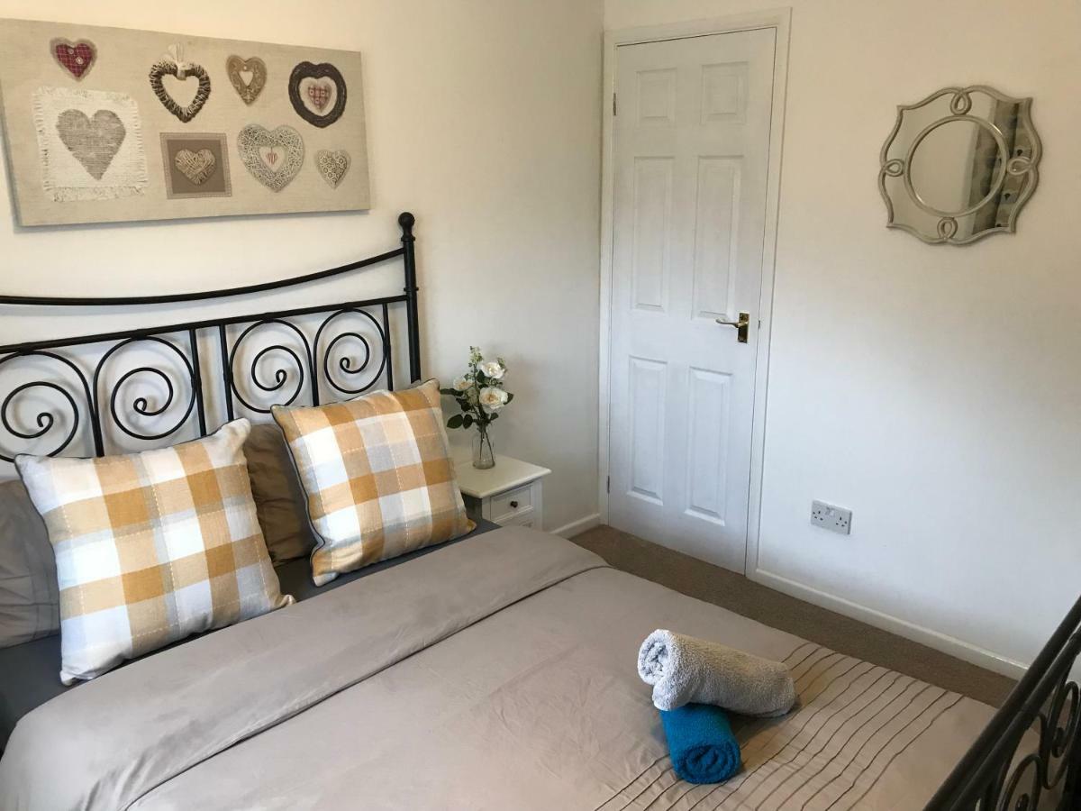 Swale Corner Villa Wellingborough Bagian luar foto